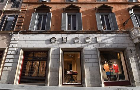 gucci fabbrica svizzera|Empowering Dream.